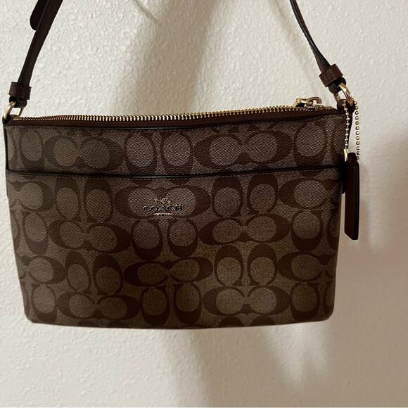 Coach F58316 Signature East/West Crossbody bag 7” x 10.5” - Picture 3 of 7